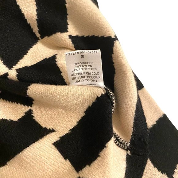 Pretty Garbage Geometric Affair Cardigan Black and White S - Picture 7 of 7